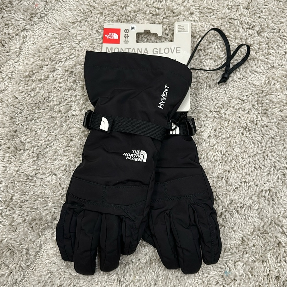 North Face Montana ski gloves never worn